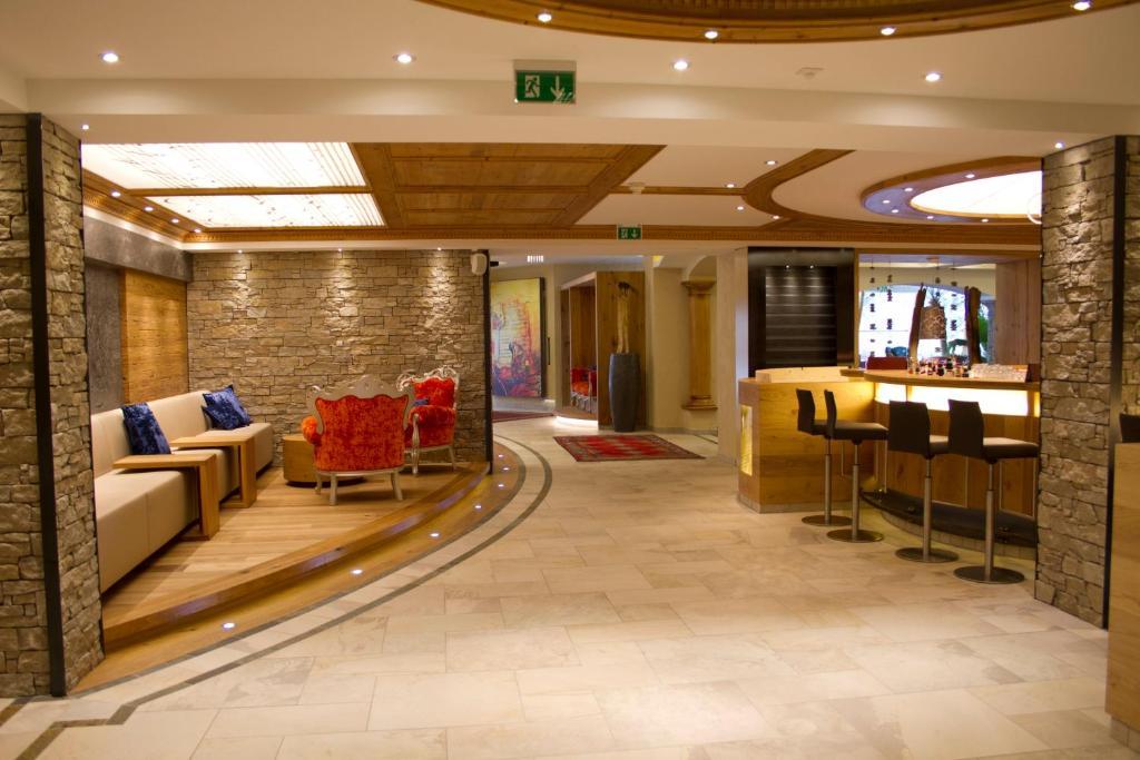 Familien Hotel Mozart Ried im Oberinntal Exterior foto